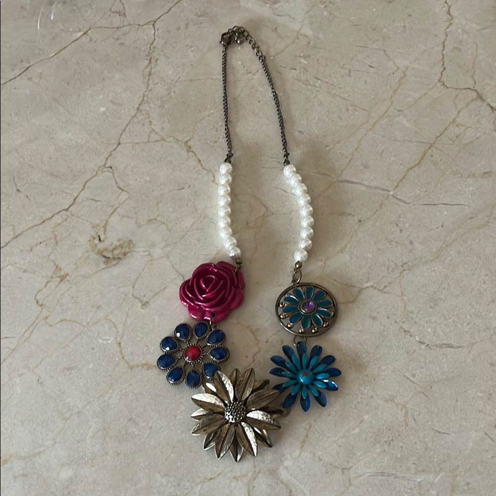 Casual necklace
